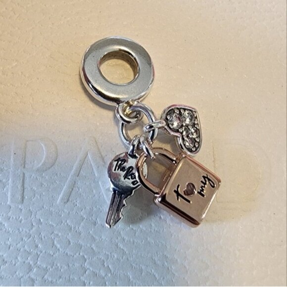 Pandora Two-tone Key, Padlock & Heart Triple Dangle Charm - Picture 6 of 8